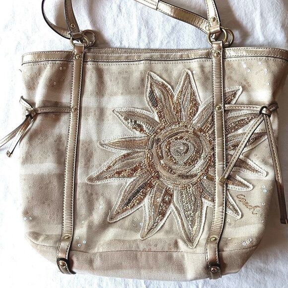 Coach Tote Audrey Sun Starfish Gold Tan Sequin Cinched Shoulder Canvas Bag Beach - Picture 2 of 9